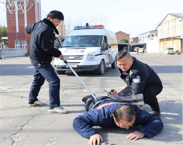 6图片新闻 以“演”筑防 以“练”备战.jpg