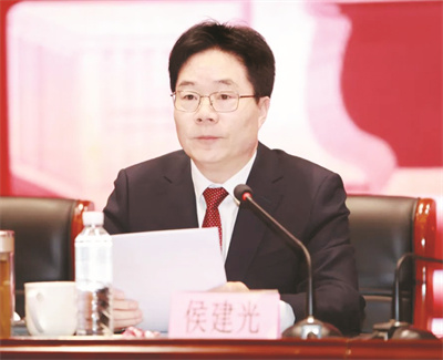 1-2 1 2 仰韶酒业集团党委书记、董事长侯建光.jpg