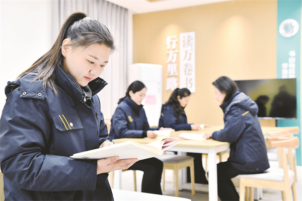 8-3 4 图片新闻.jpg