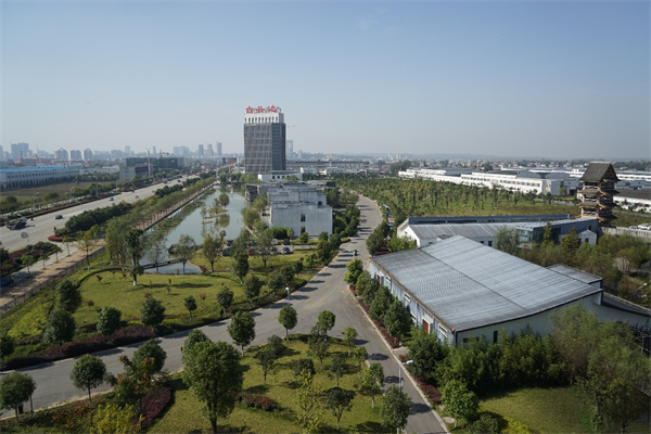 1751196014980819.jpg 2 (选用)白云边配图.jpg