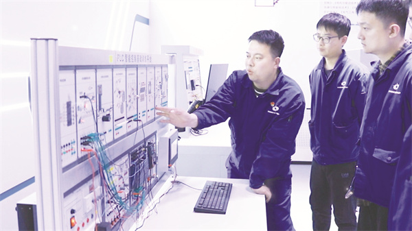 1754575800214164.jpg 5-2 图8一机集团精密维修安装.jpg