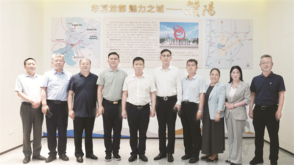 1754834790187568.jpg 1-2 4 政商企媒共聚力 郑濮协同启新篇.jpg