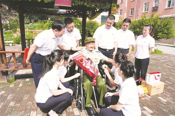 4-7 4 7 抗战老兵任瑞连（96岁）.jpg
