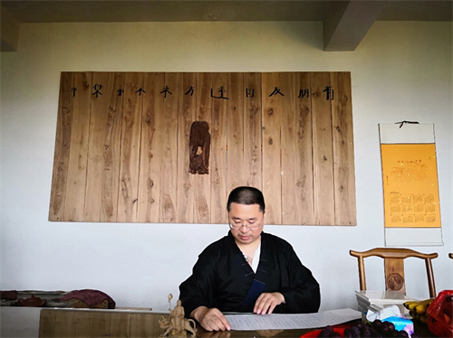 1765200259757754.jpg 1,张旭.jpg