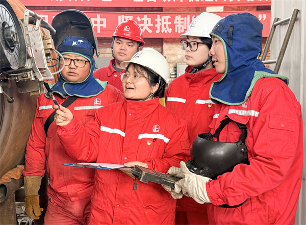 图7“党员责任田”深耕技术攻关 助力焊接工艺革新_proc.jpg