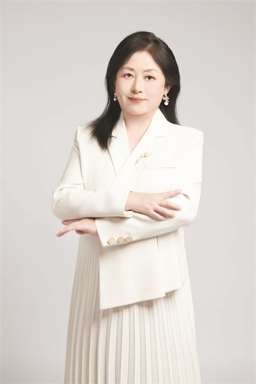 8-2 2必发 周玲.jpg