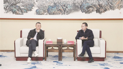 1-2 4，陆河领导会见固德电材董事长朱国来.jpg