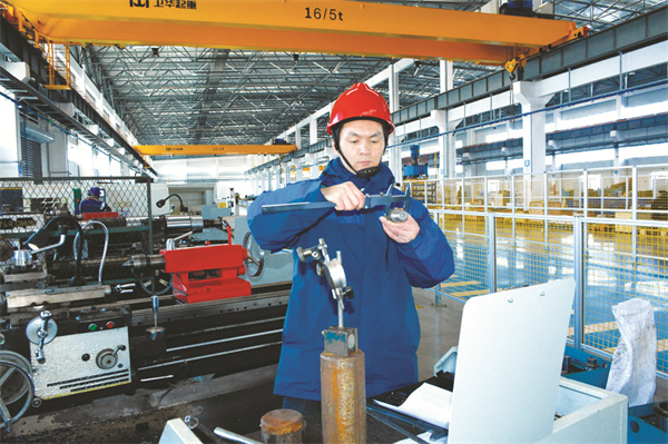 8-2 图2攻坚克难显担当，薪火.jpg