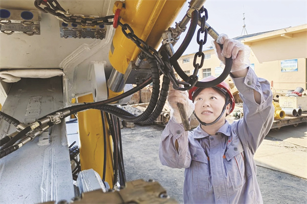 5-4 图6山东能源蒋庄煤矿多举.jpg